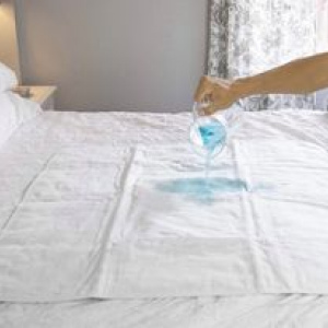 Sabana Cubrecama tipo TENA Paquete con 10 piezas.. Precio sin i.va.